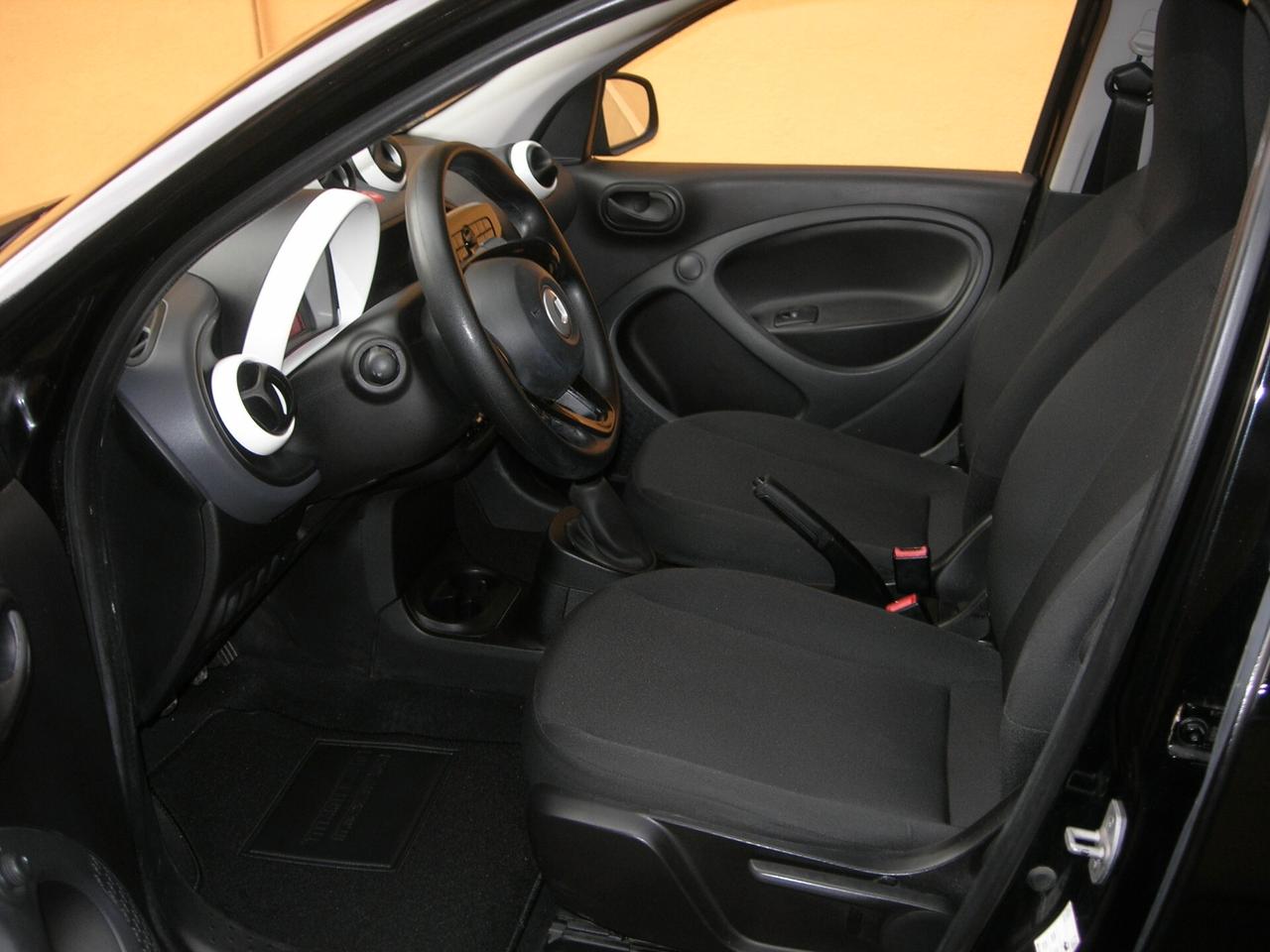 Smart ForFour 70 1.0 Youngster