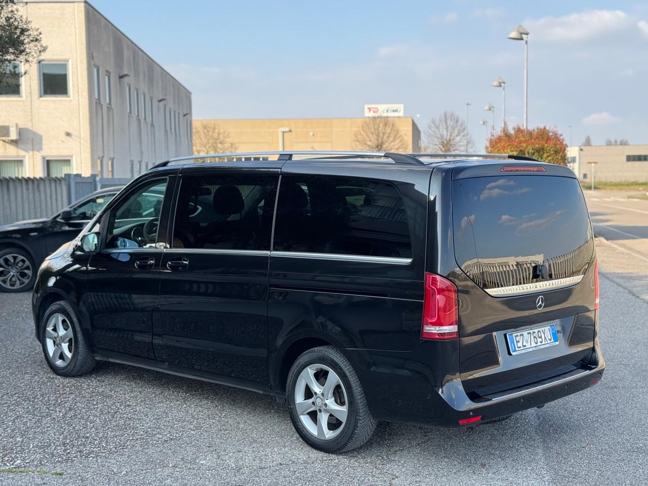 Mercedes V 220 CDI Premium Long 8 Posti