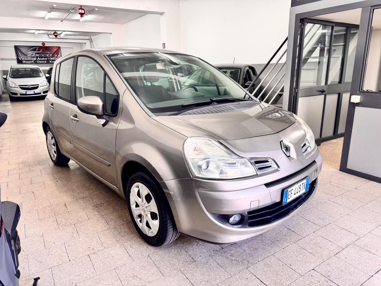 Renault Modus 1.2 75 Cv Live 57.000 KM - 2011