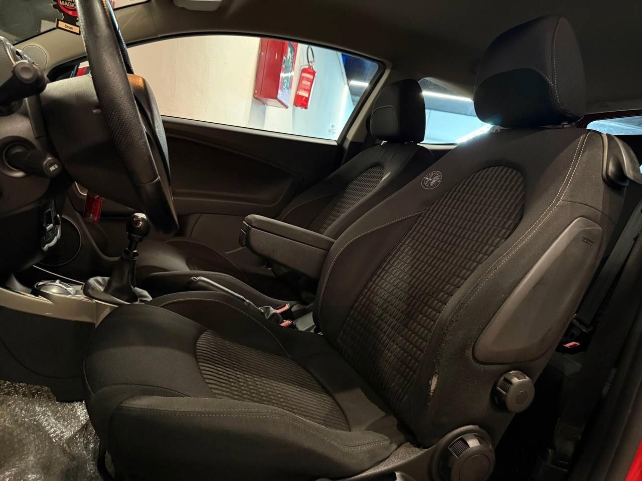 Alfa Romeo MiTo 1.4 T 155 CV Distinctive Sport Pack