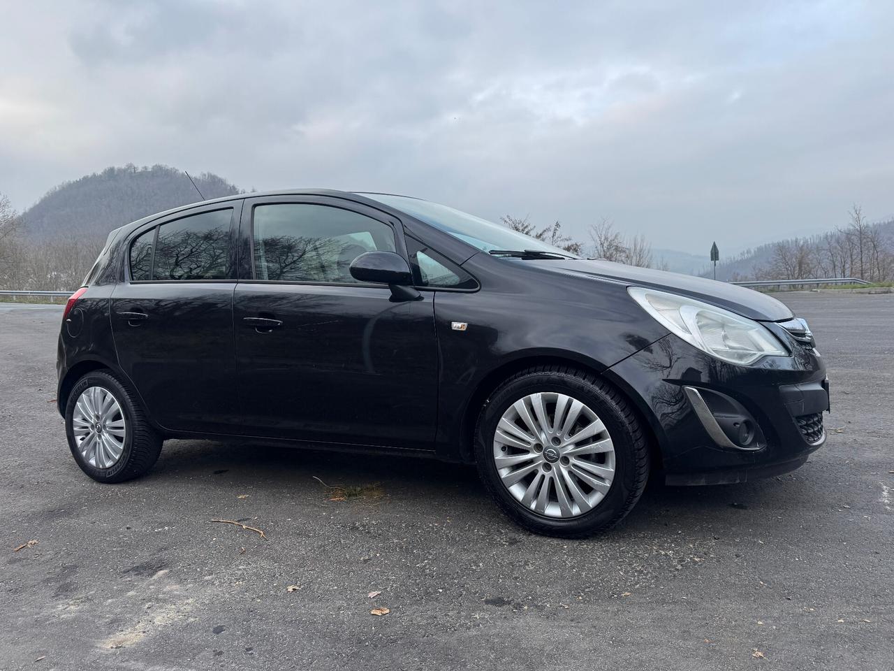 Opel Corsa 1.2 5 porte Cosmo 12/2011