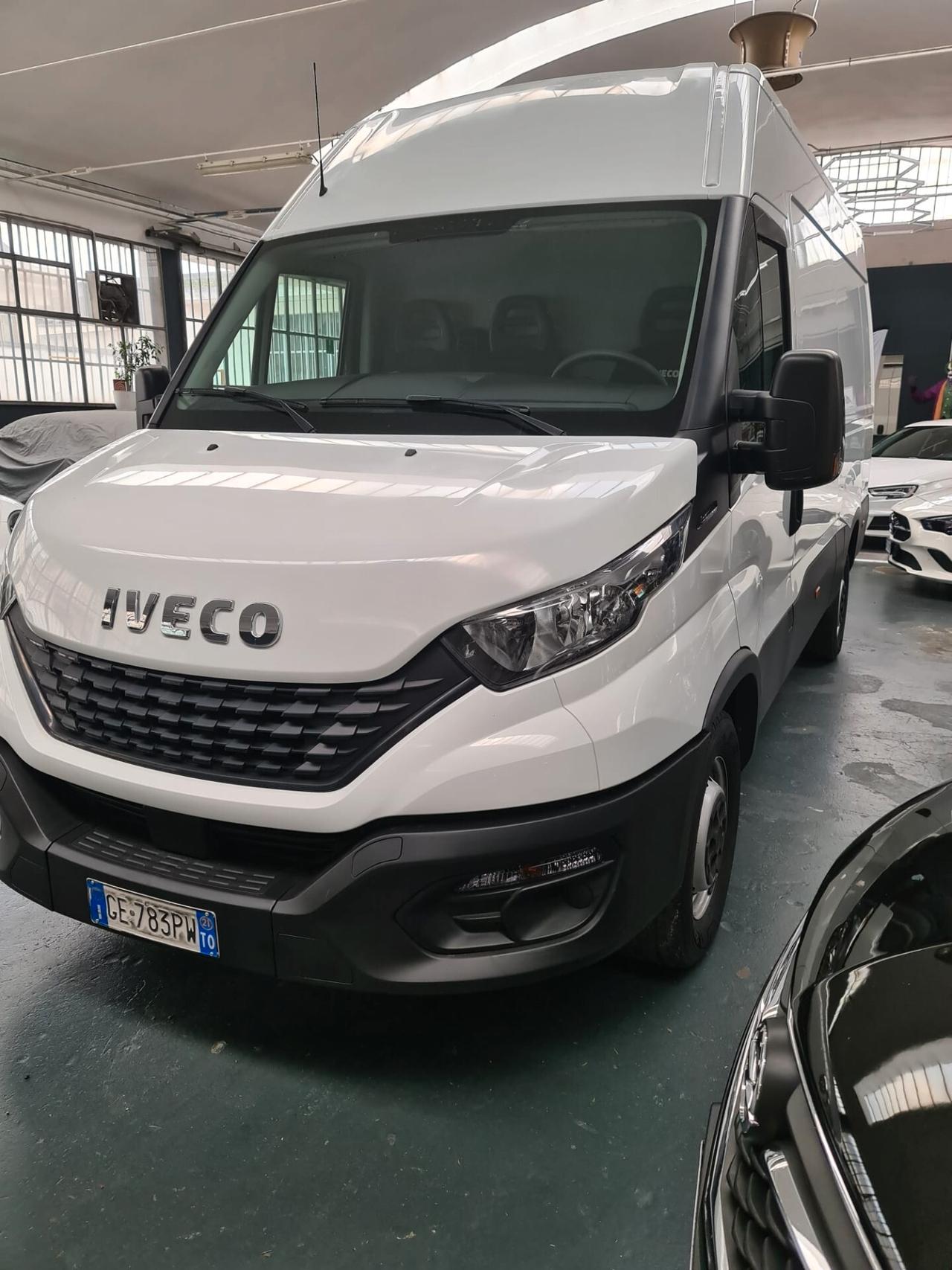 IVECO DAILY 3 POSTI 2300 136CV 2021 PM-TM AUTOCARRO PREZZO FINITO