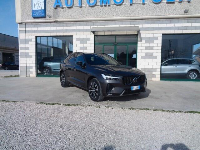 Volvo XC 60 XC60 B4 (d) AWD automatico Plus Bright