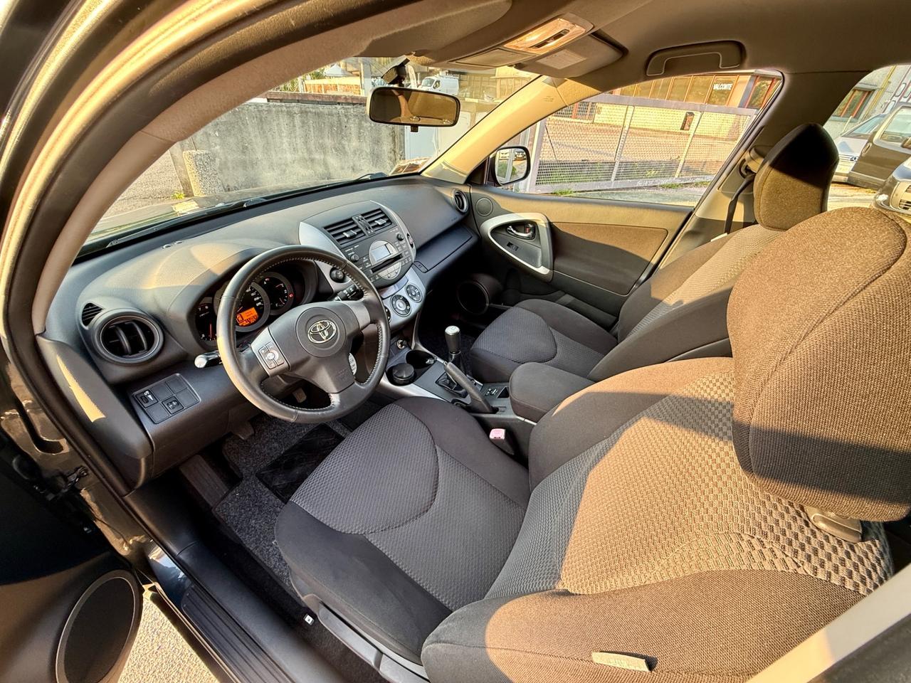 TOYOTA RAV 4 2.0 i BENZINA Luxury 112.000KM PERFETTA