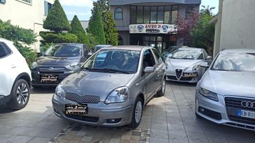 TOYOTA - Yaris - 1.4 D-4D DPF 3p. Sol