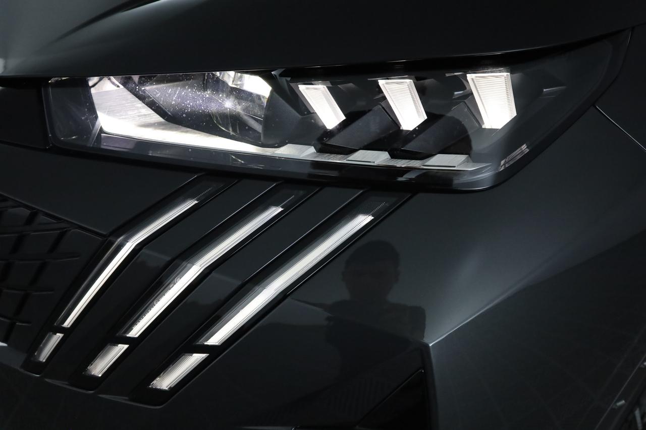 PEUGEOT 5008 3ª serie 5008 Hybrid 145 e-DCS6 GT