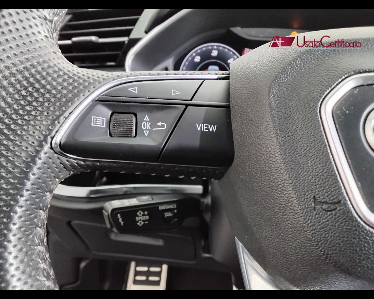 AUDI Q3 40 TDI quattro S tronic Business Advanced