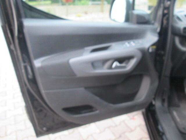 Toyota Proace City Verso 1.2 110 CV S&S L1 Lounge