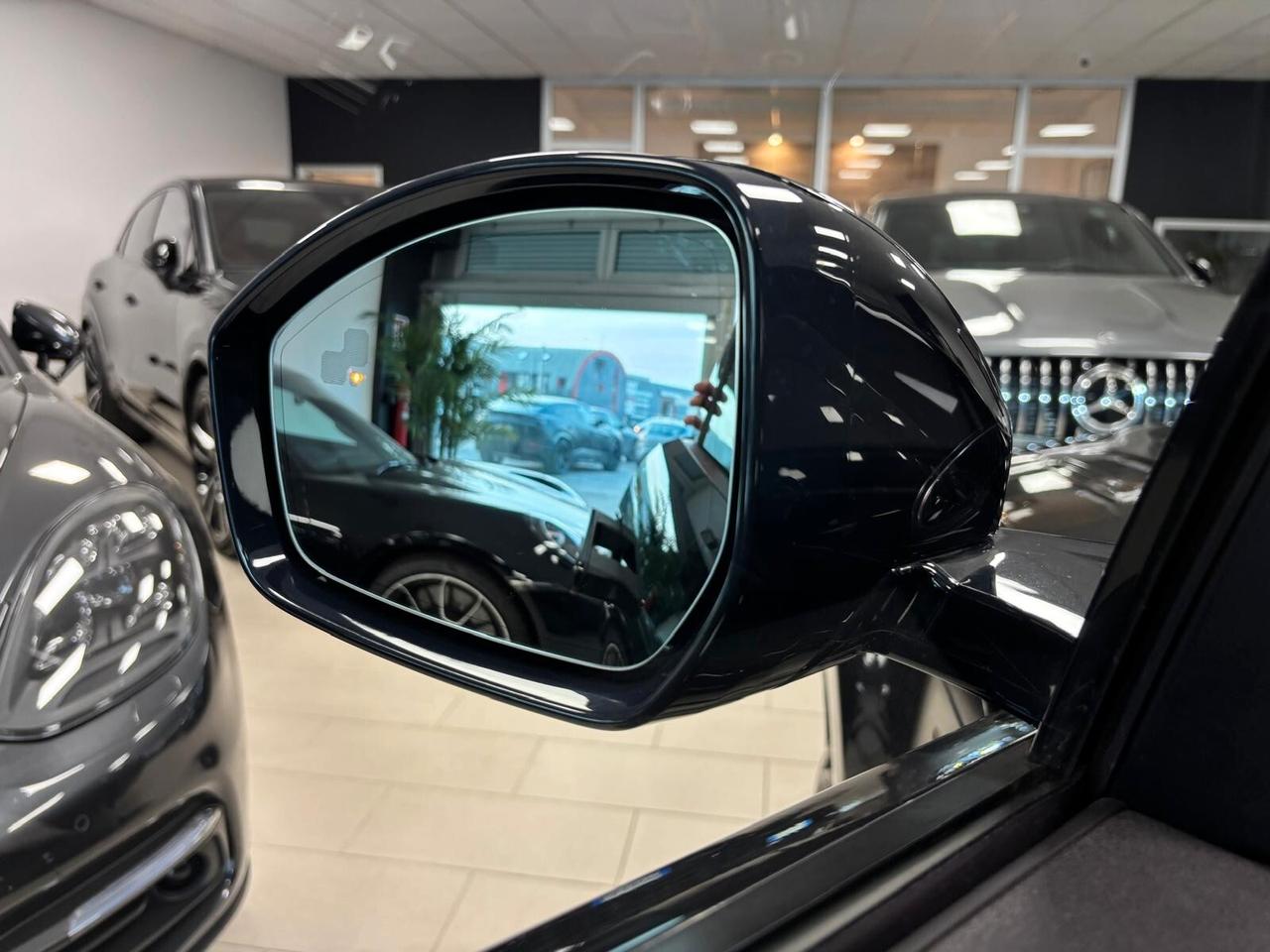 Land Rover Range Evoque 2.0D I4 204 CV AWD Auto R-Dynamic SE