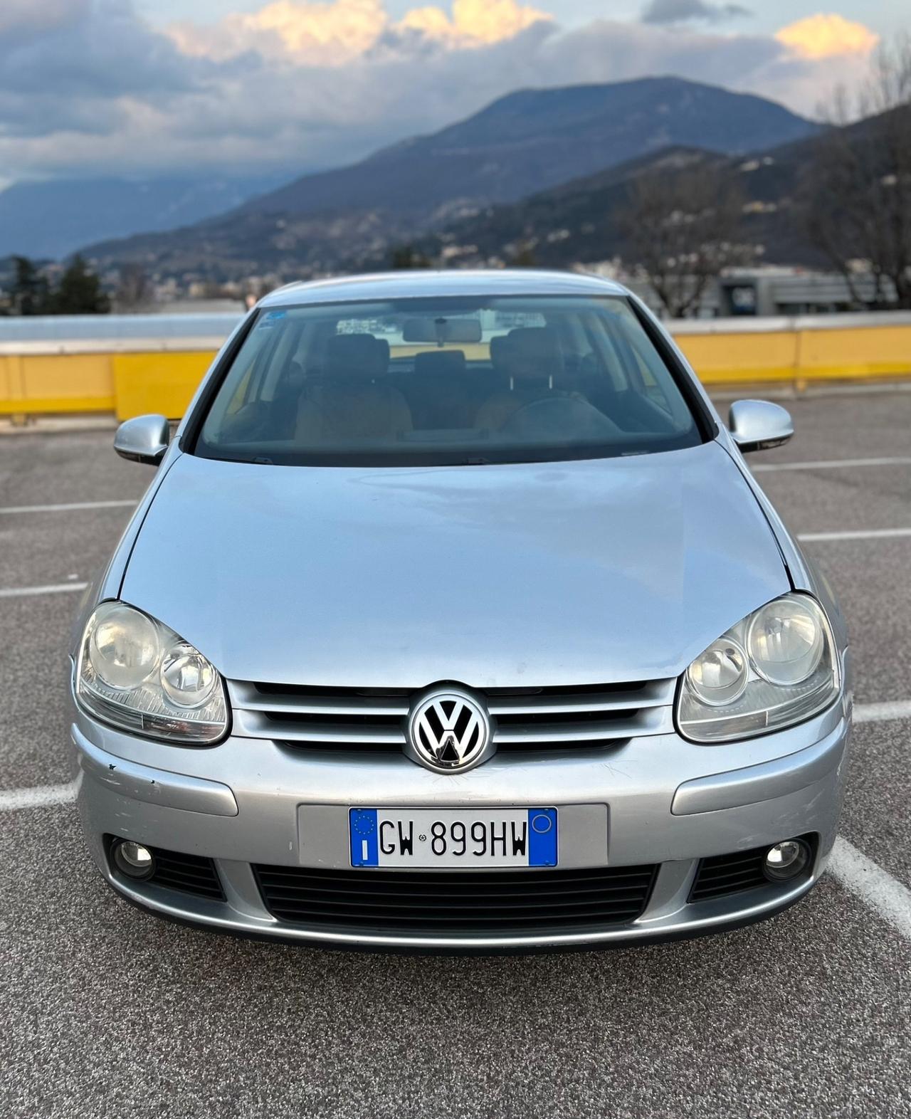 Volkswagen Golf 1.6 Comfortline BiFuel Neopatentati