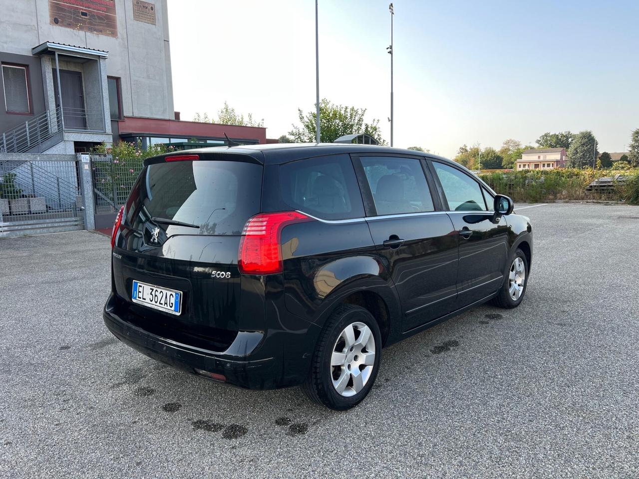 Peugeot 5008 1.6 THP 156CV Allure