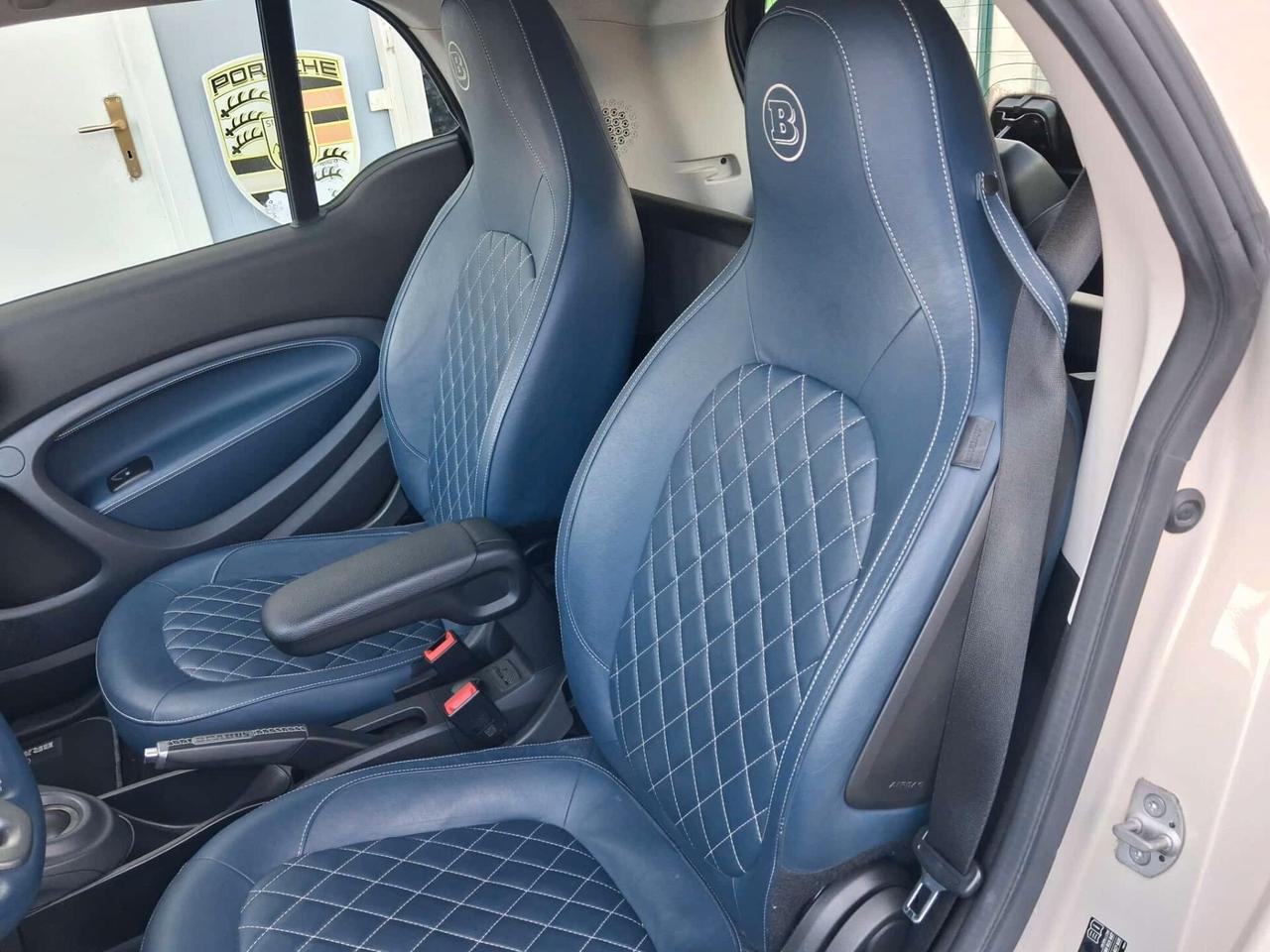 Smart ForTwo BRABUS 0.9 TURBO 109 C.V. ALLESTIMENTO ASTON MARTIN UNICA