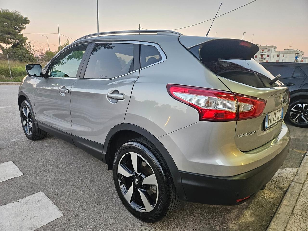 Nissan Qashqai 1.2 benz. DIG-T 360° TETTO PANORAMICO
