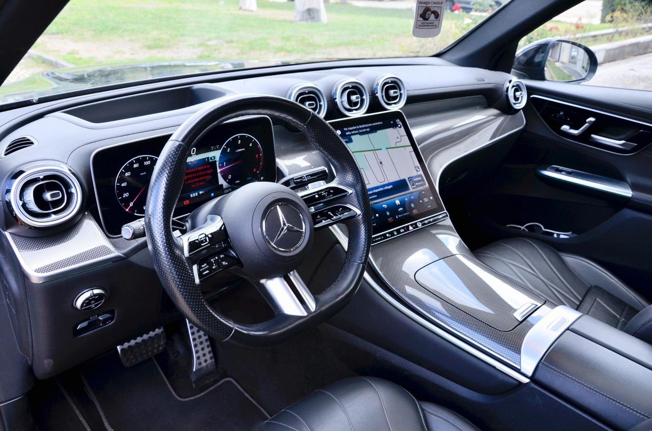 MERCEDES-BENZ GLC 220d PREMIUM AMG LINE 4MATIC 197cv AUTO, TETTO, HI-FI BURMESTER, GANCIO TRAINO, FARI ADATTIVI, RETRO 360°, 20", PERMUTE