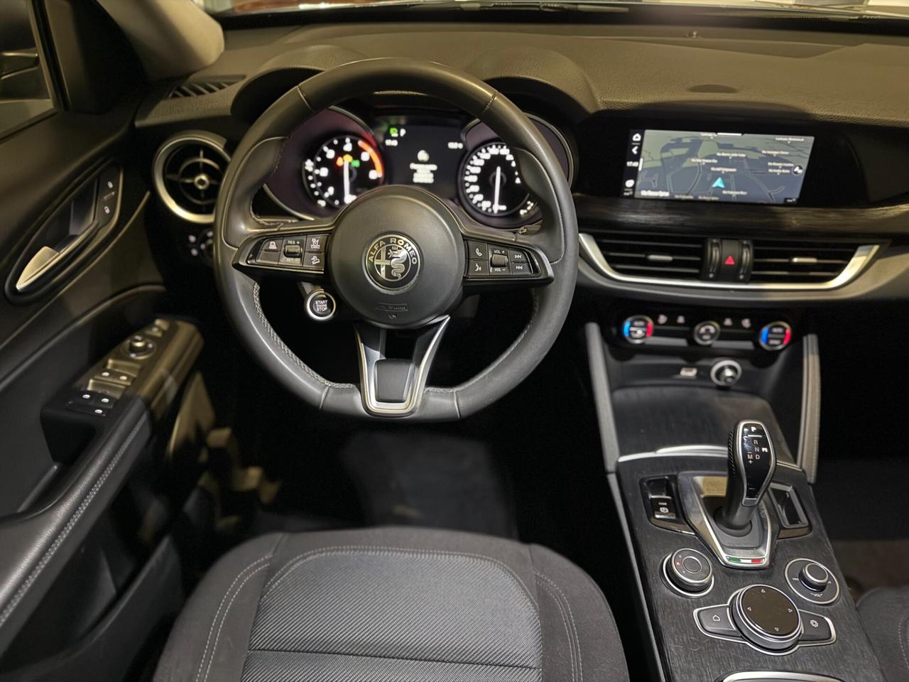Alfa Romeo Stelvio 2.2 Turbodiesel 160 CV AT8 RWD Business