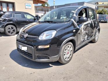 Fiat Panda 1.0 HYBRID 2024 SINISTRATA