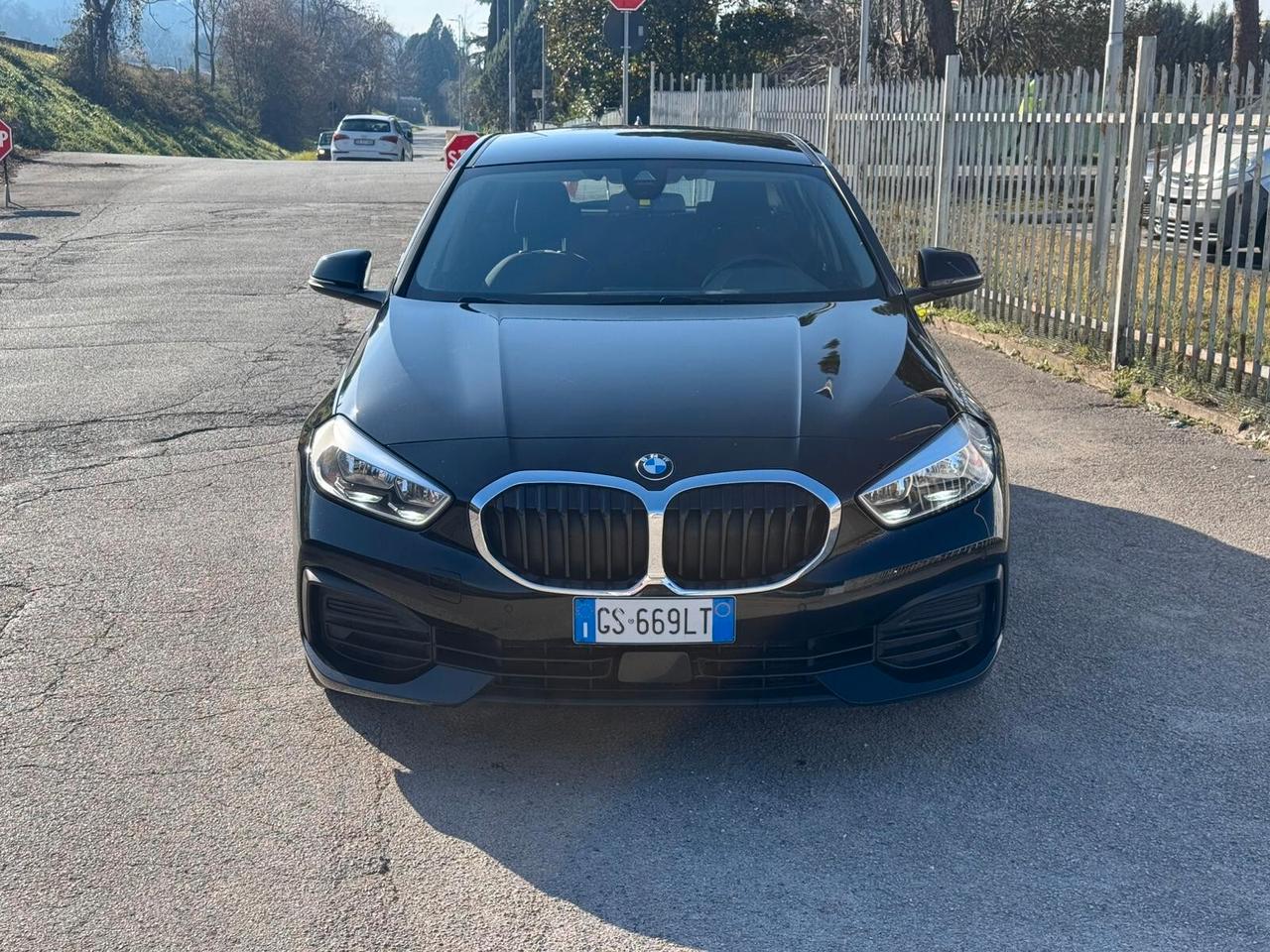 Bmw 118 118d 5p. Colorvision Edition