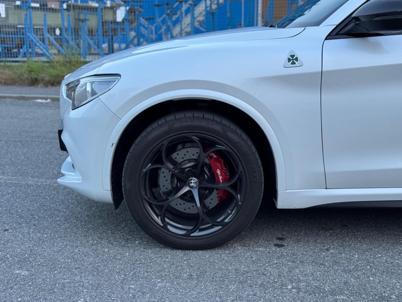 Alfa Romeo Stelvio 2.9 Bi-Turbo V6 510 CV AT8 Quadrifoglio