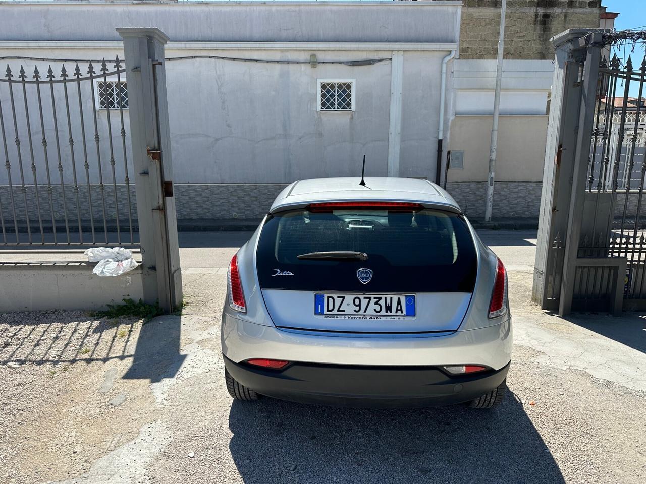 Lancia Delta 1.6 MJT DPF Argento 2010