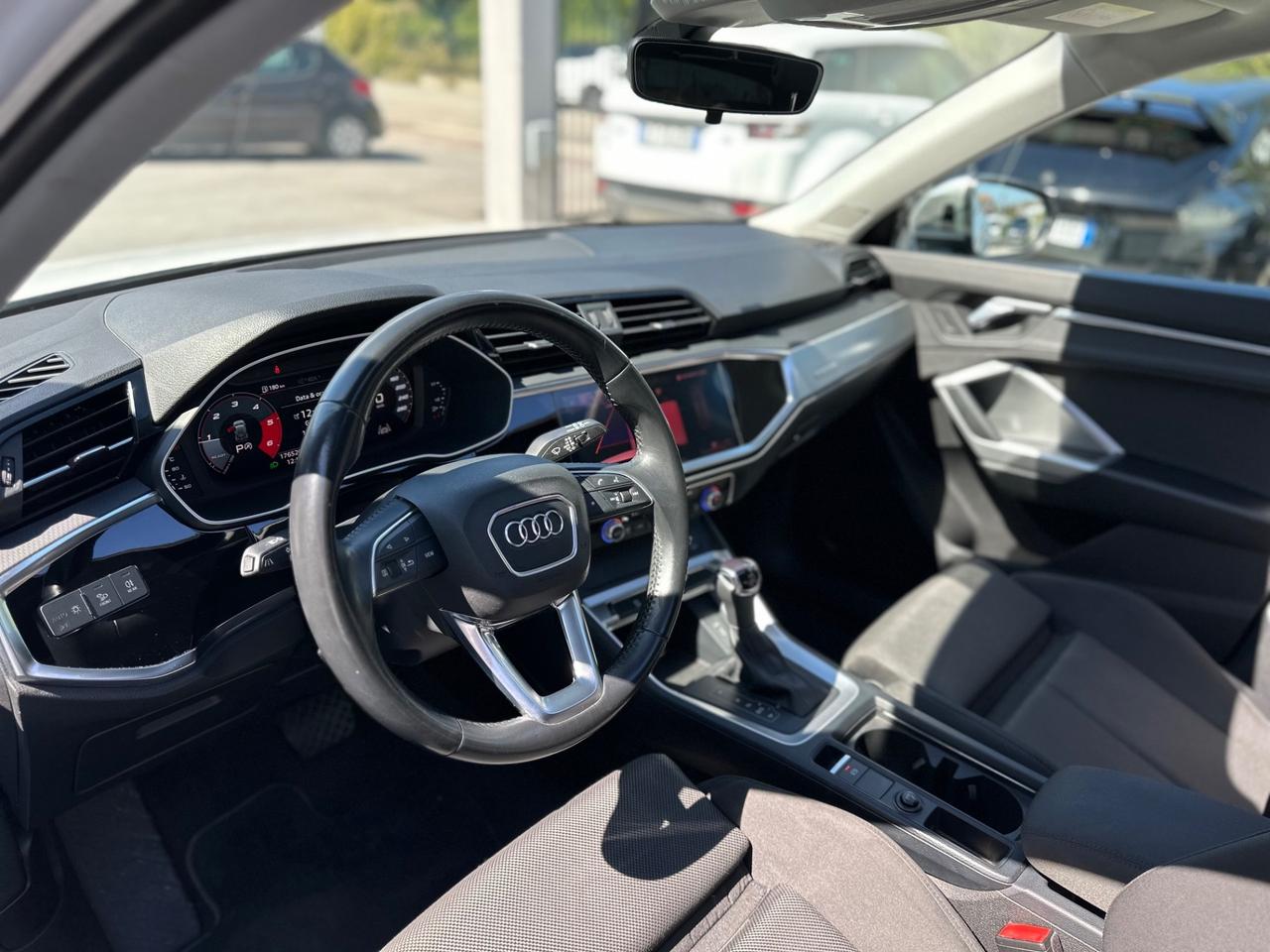 Audi Q3 35 TDI S tronic Business Advanced