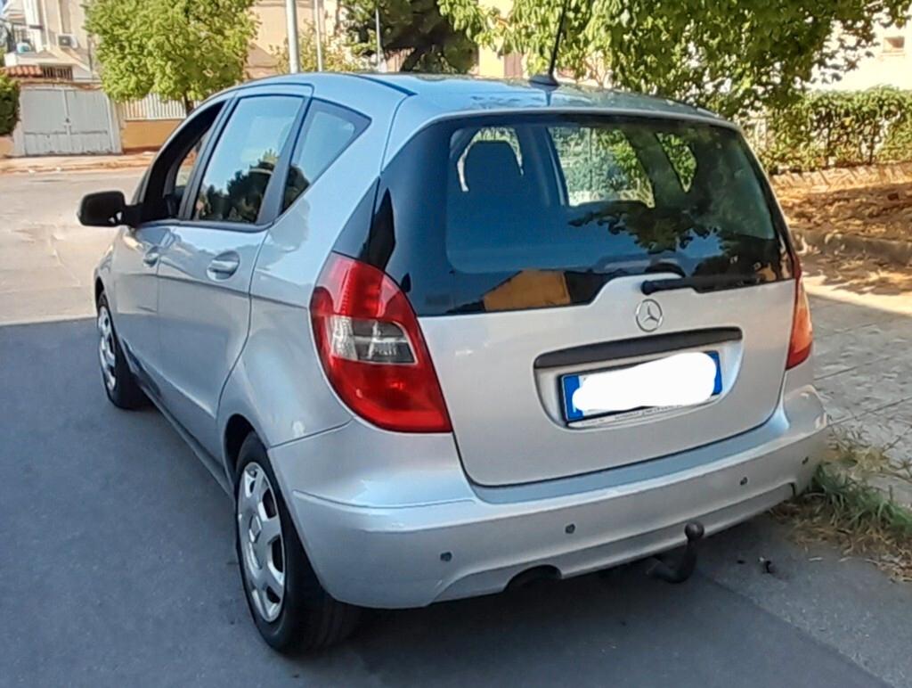 Mercedes-benz A 160 CDI BlueEFFICIENCY