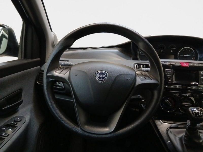 Lancia Ypsilon 1.0 firefly hybrid Silver Plus s&s 70cv