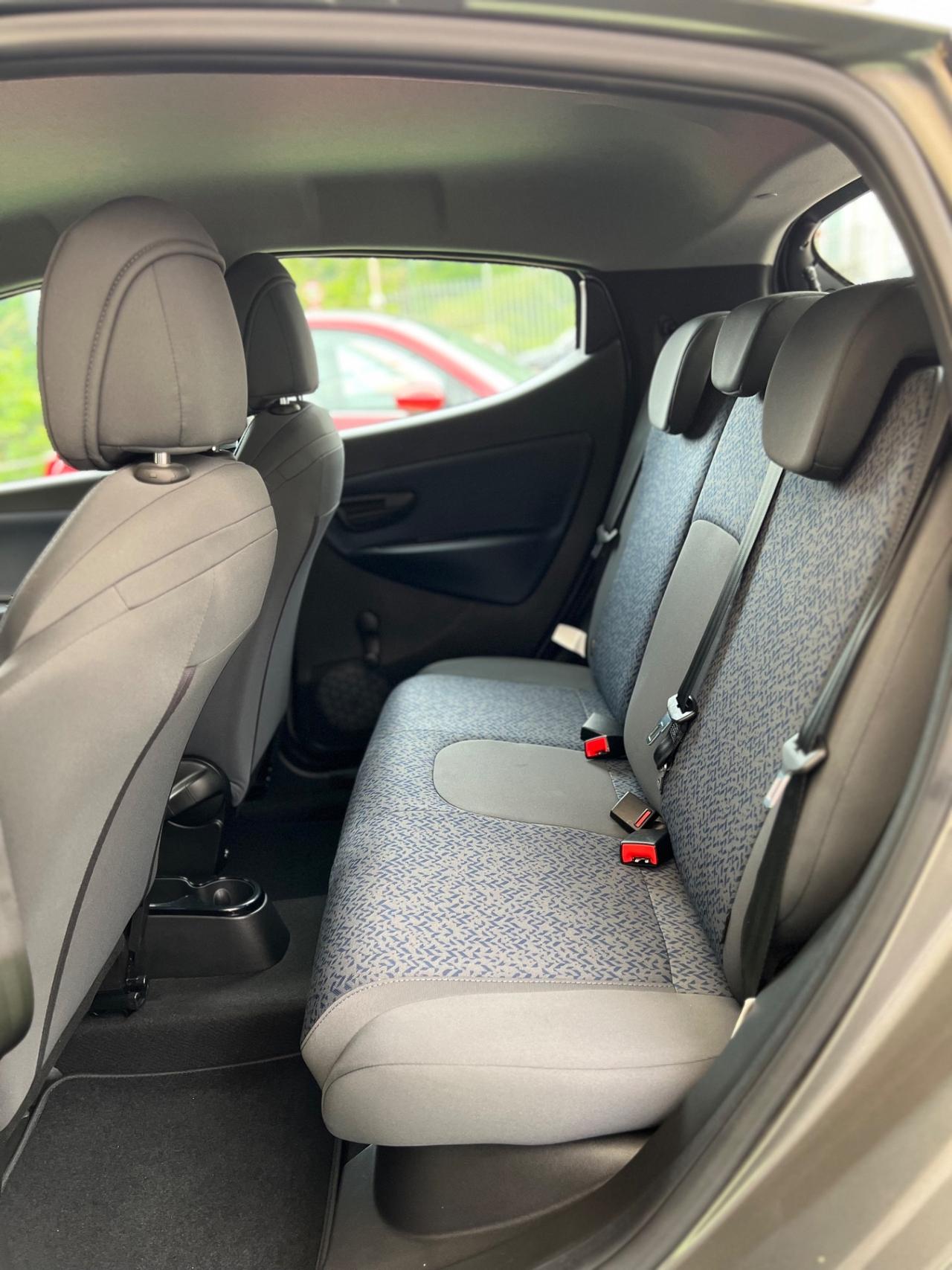 Lancia Ypsilon 1.0 FireFly 5 porte S&S Hybrid 4.000 Km