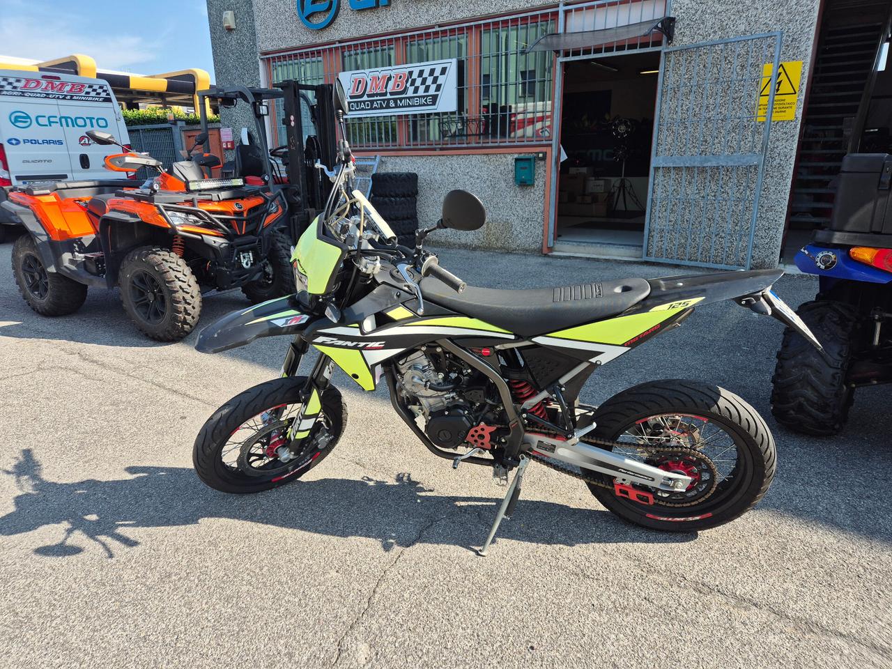 Fantic Motor XMF 125 MOTARD - 2022 - GARANZIA 12 MESI - RATE FINANZIABILE