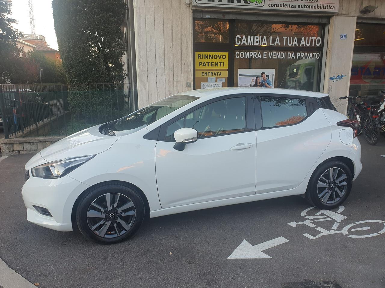 Nissan Micra 0.9 IG-T 12V 5 porte Tekna NEOPATENTATI