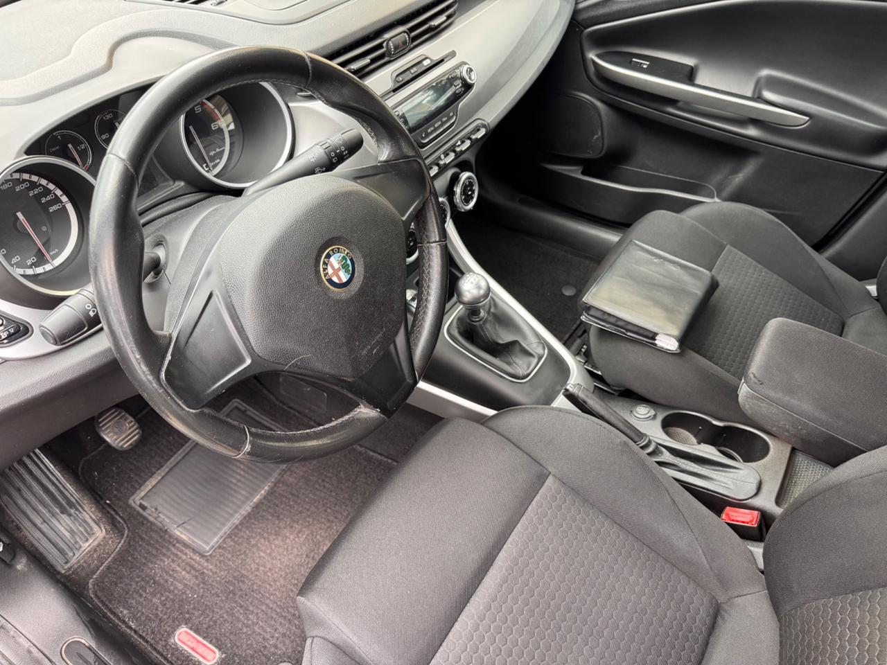 Alfa Romeo Giulietta 1.6 JTDm-2 neopaten garanzia 12m