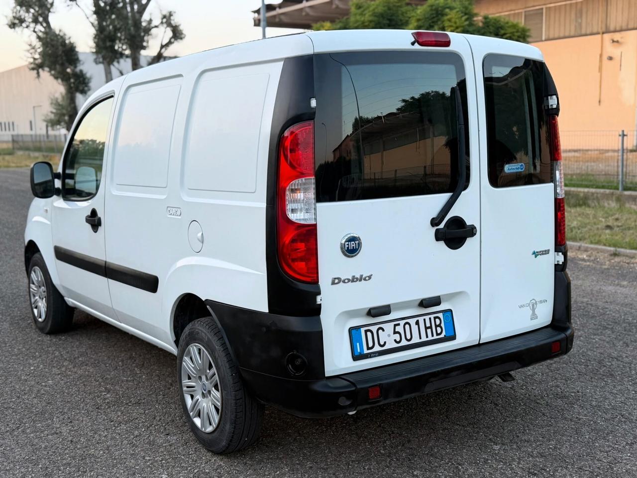 FIAT DOBLO 1.6 BENZINA METANO CON CLIMA