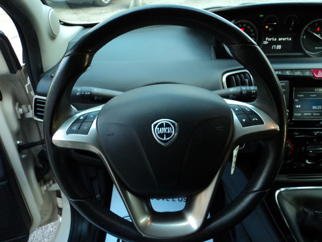 Lancia Ypsilon 1.3 MJT 16V 95 CV 5 porte S&S Gold