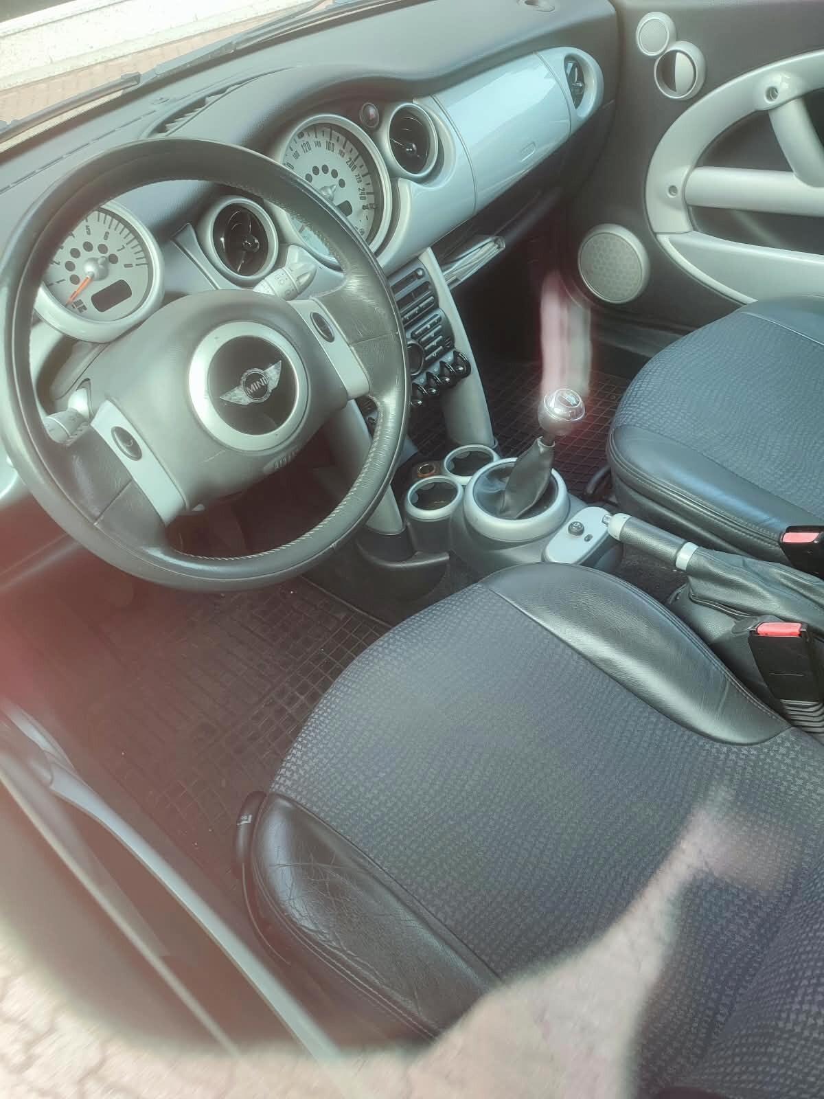 Mini 1.6 16V Cooper