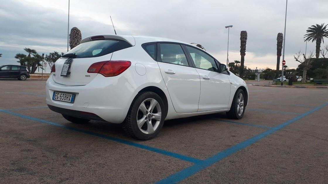 Opel Astra 1.7 CDTI 110CV 5 porte Cosmo