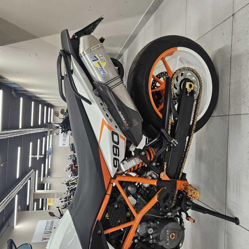 KTM 990 Supermoto R - 2011