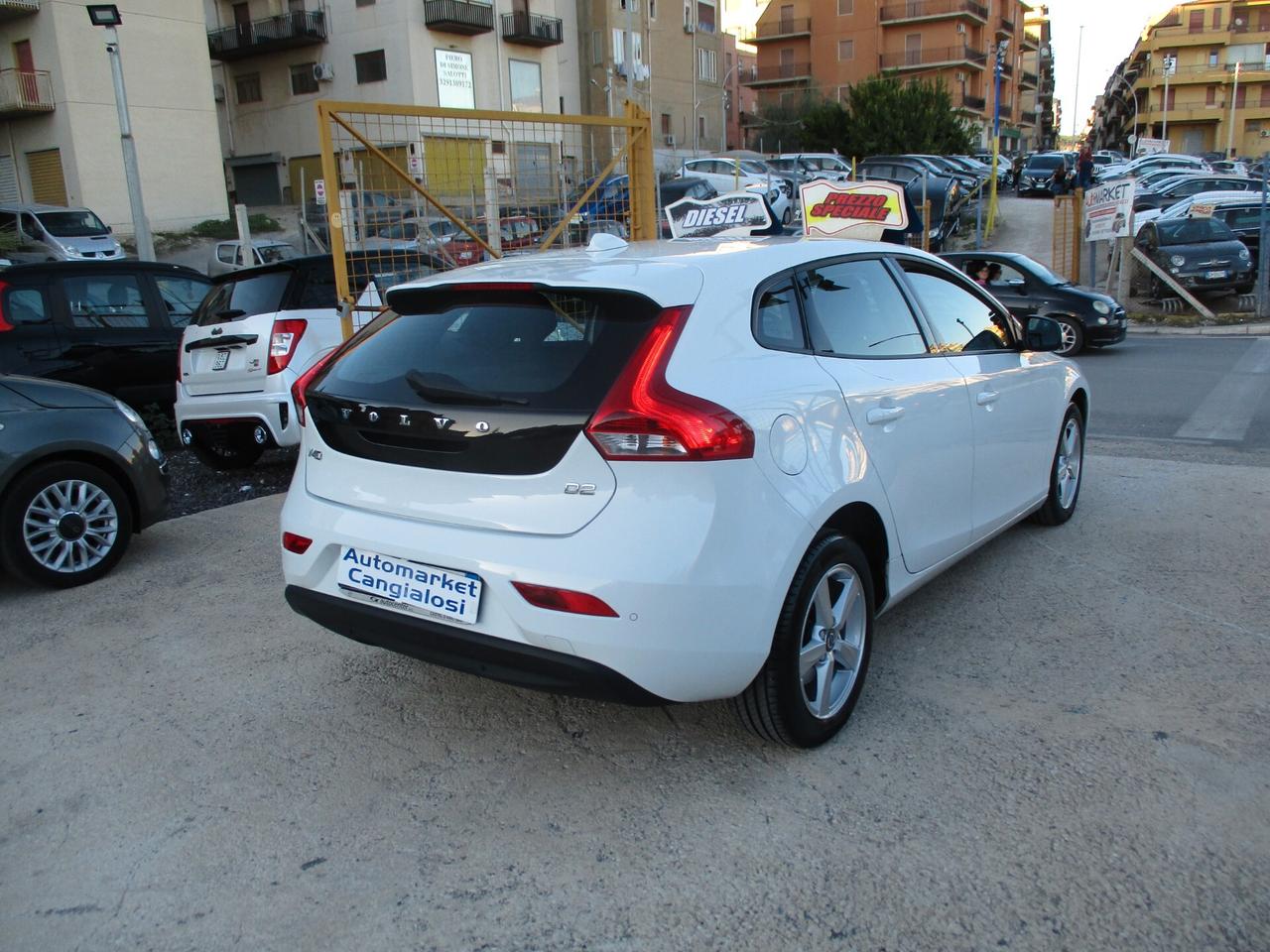 Volvo V40 D2 1.6 D FULL OPTIONAL (NAVI) 2016