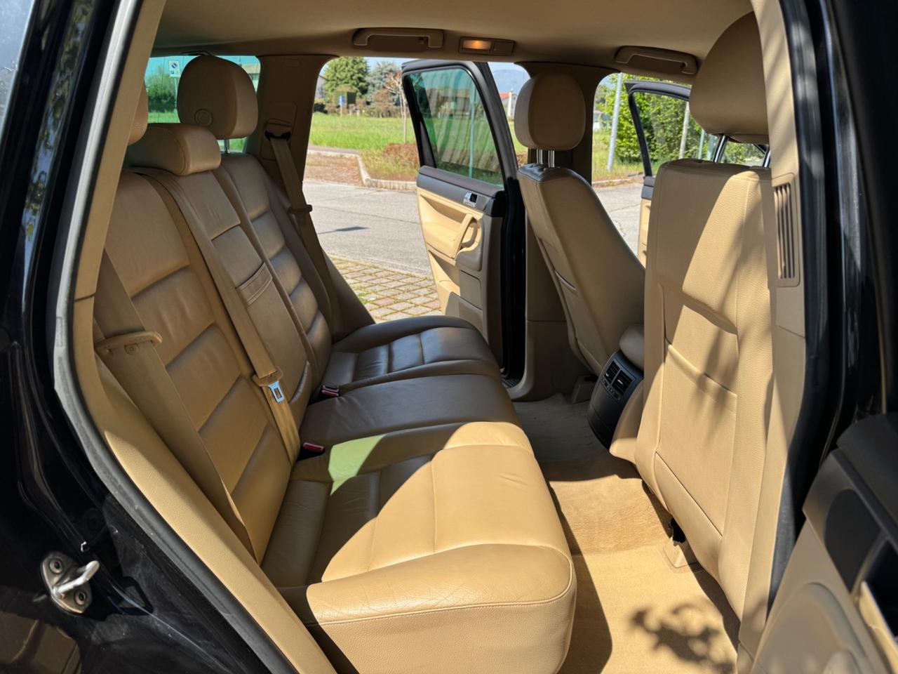 Volkswagen Touareg 3.0 V6 TDI DPF Exclusive