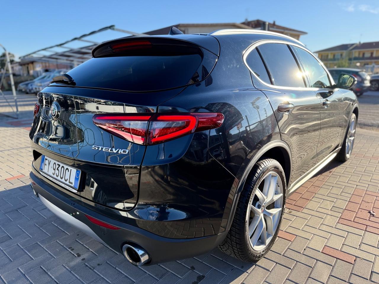 Alfa Romeo Stelvio 2.2 DIESEL Q4 210 CV TETTO APRIBILE Executive