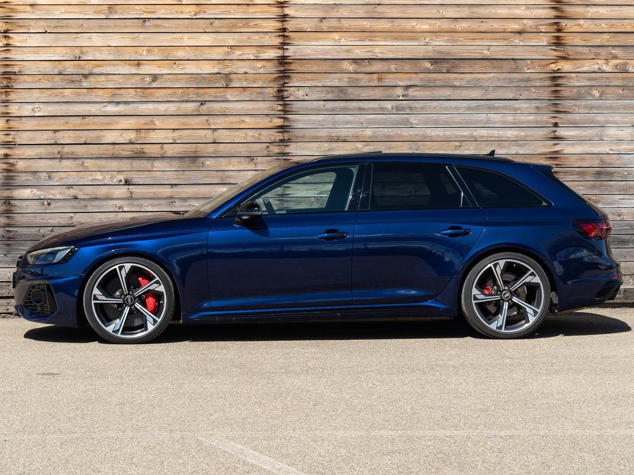 Audi A4 RS 4 Avant