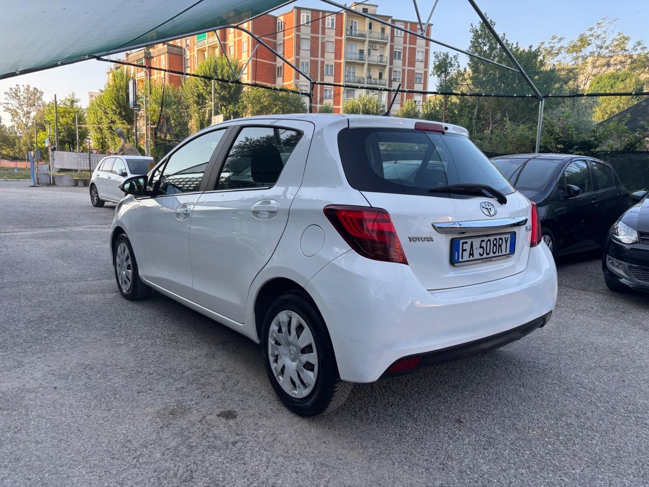 Toyota Yaris 1.0 5 porte Lounge OK NEOPATENTATI