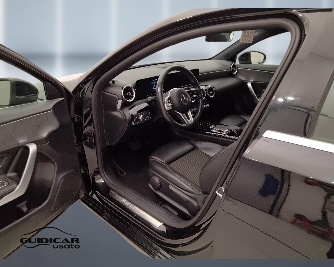 Mercedes-Benz Classe A - W177 2018 - A 180 d Sport auto