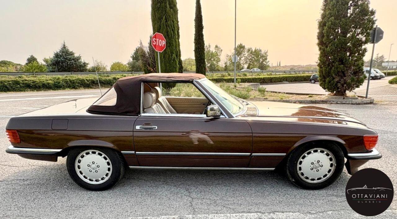 Mercedes SL 300 r107 targa ORO ASI