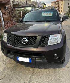 Nissan Navara 2.5 dCi 190CV 4 porte Double Cab Sport