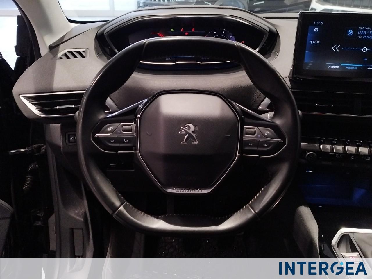 PEUGEOT 3008 1.5 bluehdi Active Business s&s 130cv