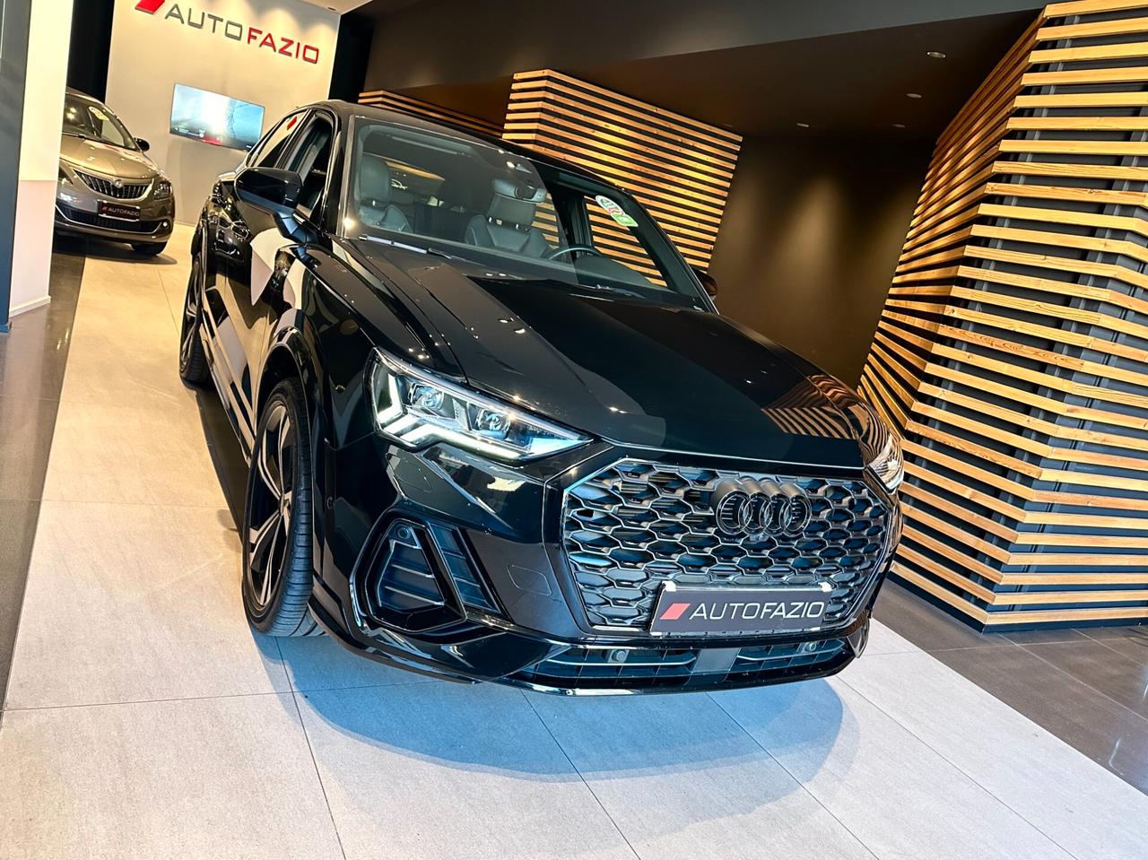 Audi Q3 SPB 35 TDI S line edition