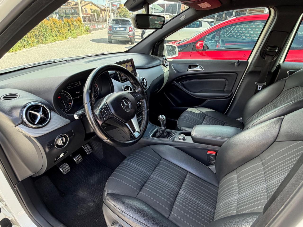 Mercedes-benz B 180 CDI BlueEFFICIENCY Premium