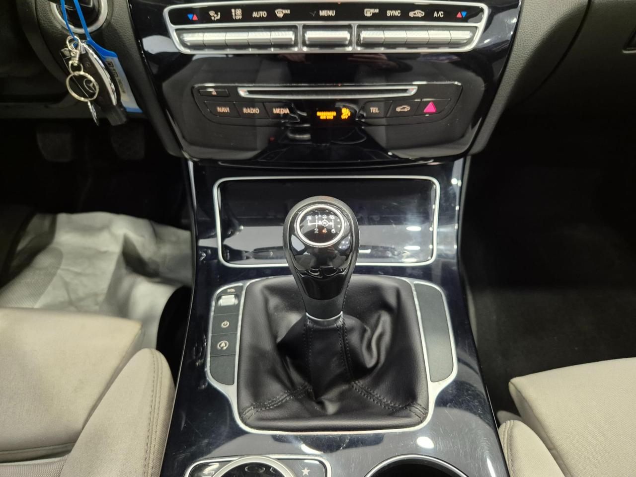 MERCEDES-BENZ C 180 d Executive