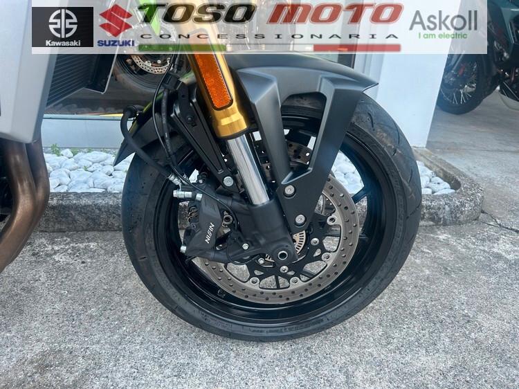 Suzuki GSX-8S GSX 8T