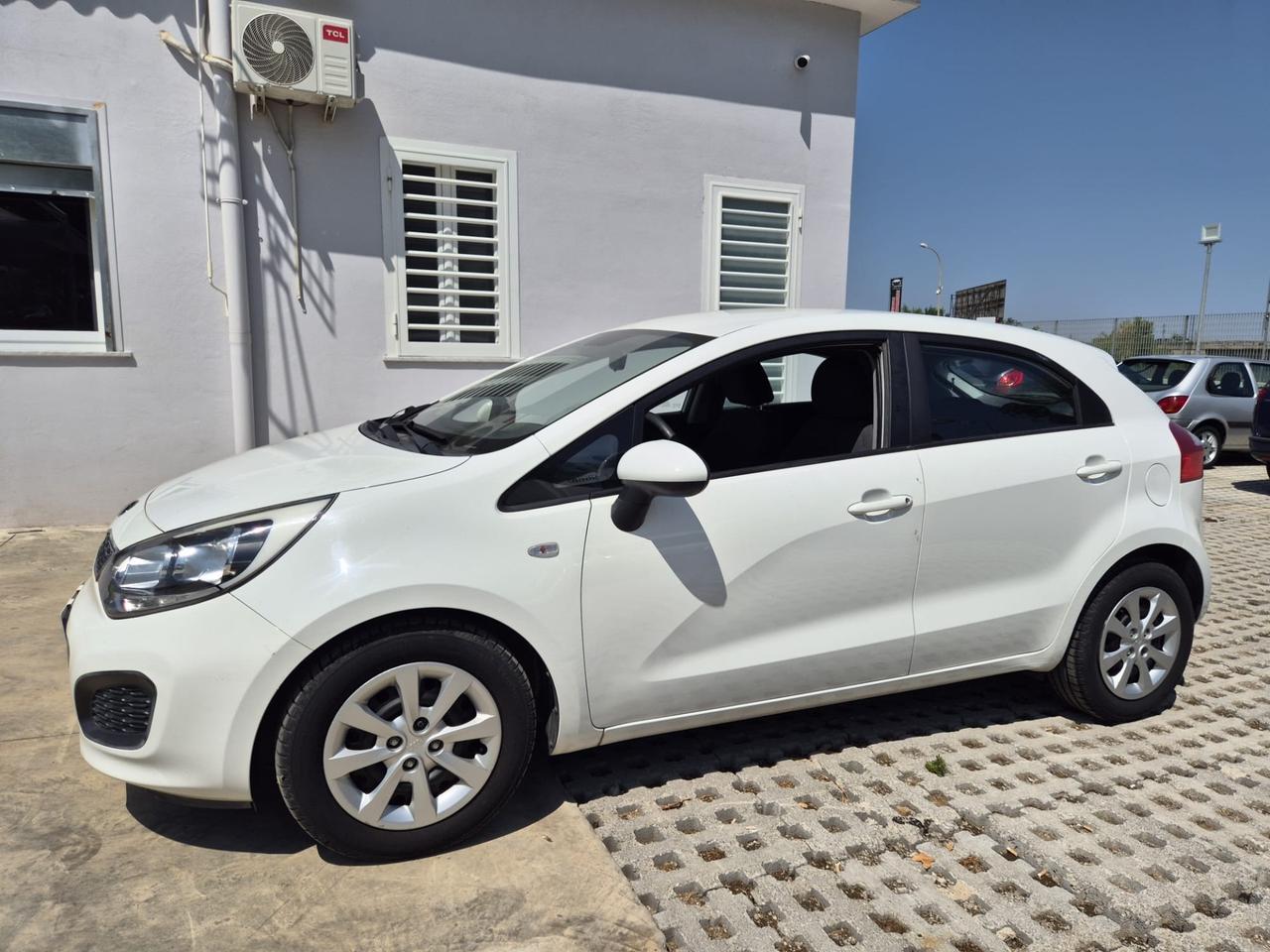 Kia Rio 1.2 CVVT 5p. LX