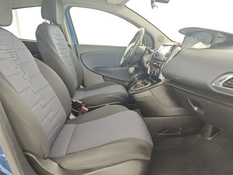Lancia Ypsilon 1.0 FireFly 5 porte S&S Hybrid Gold Plus